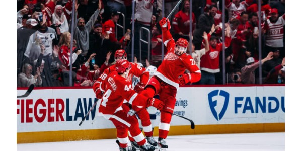 Detroit Red Wings ja Edmonton Oilers aloittivat eri aikakausien risteyksen